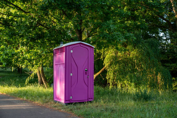 Portable Toilet Options We Offer in Deep River Center, CT
